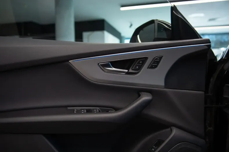 Audi Q8 din 2022 cu 60.236 km - oferta AUD146869 - foto 12