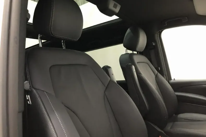 Mercedes-Benz V 300 din 2024 cu 9.800 km - oferta MER146876 - foto 15