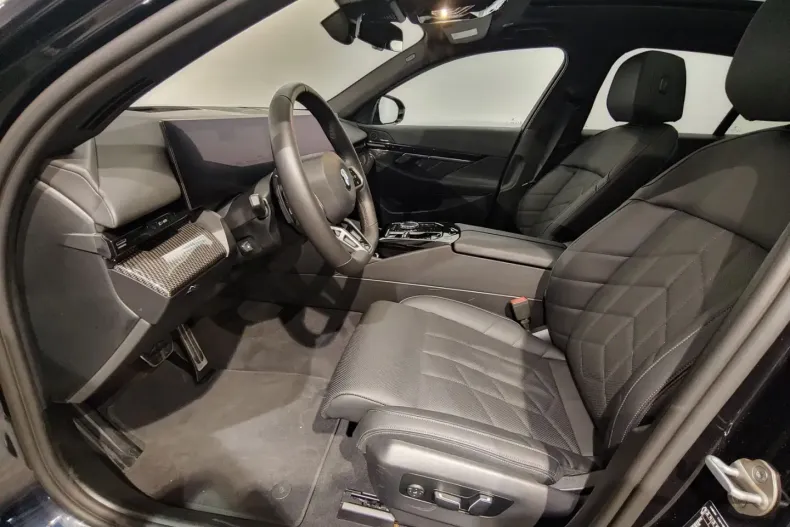 BMW 520 din 2024 cu 25.754 km - oferta BMW146882 - foto 6