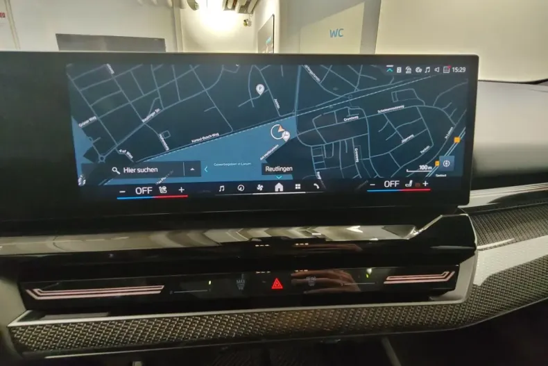 BMW 520 din 2024 cu 25.754 km - oferta BMW146882 - foto 11