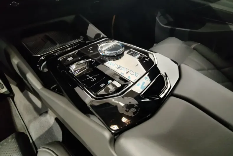 BMW 520 din 2024 cu 25.754 km - oferta BMW146882 - foto 12