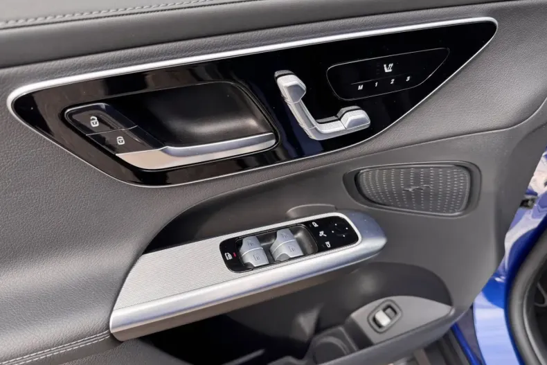 Mercedes-Benz GLC 200 din 2023 cu 16.900 km - oferta MER146886 - foto 5