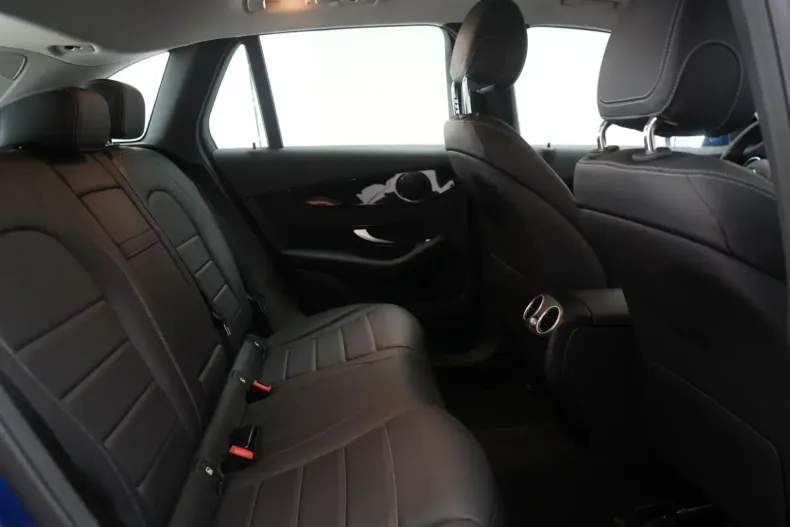 Mercedes-Benz GLC 300 din 2022 cu 16.000 km - oferta MER146892 - foto 6