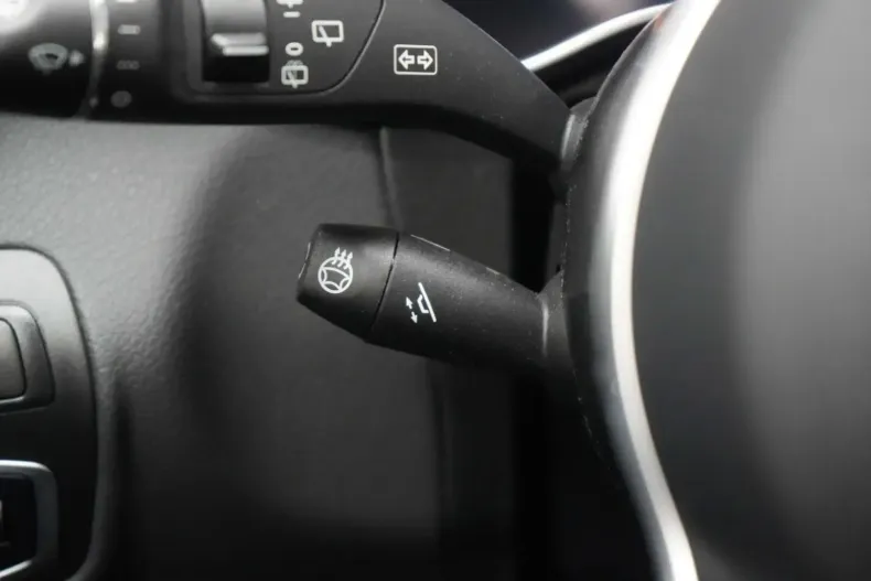 Mercedes-Benz GLC 300 din 2022 cu 16.000 km - oferta MER146892 - foto 15