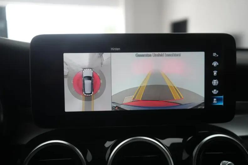 Mercedes-Benz GLC 300 din 2022 cu 16.000 km - oferta MER146892 - foto 19