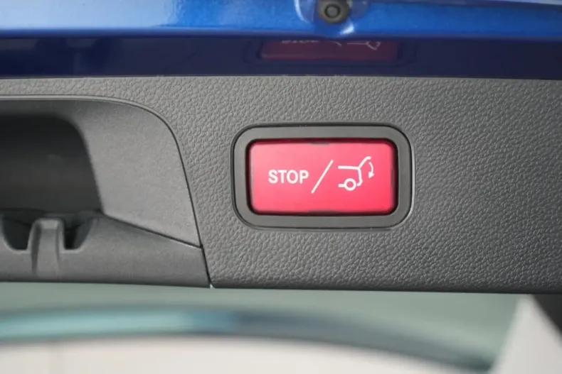 Mercedes-Benz GLC 300 din 2022 cu 16.000 km - oferta MER146892 - foto 20