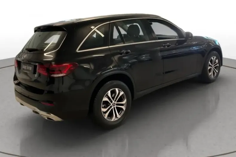 Mercedes-Benz GLC 200 din 2022 cu 57.705 km - oferta MER146897 - foto 4