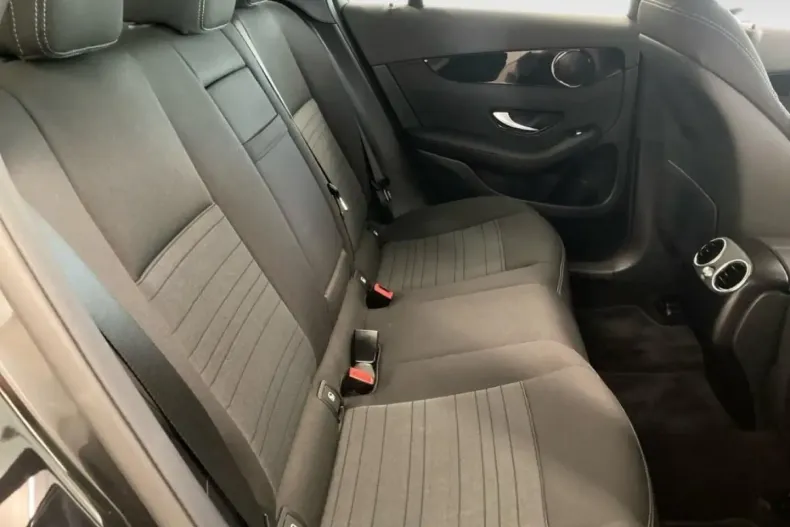 Mercedes-Benz GLC 200 din 2022 cu 57.705 km - oferta MER146897 - foto 8