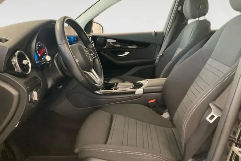 Mercedes-Benz GLC 200 din 2022 cu 57.705 km - oferta MER146897 - foto 10