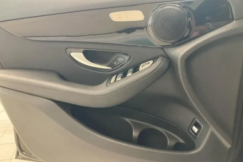 Mercedes-Benz GLC 200 din 2022 cu 57.705 km - oferta MER146897 - foto 14