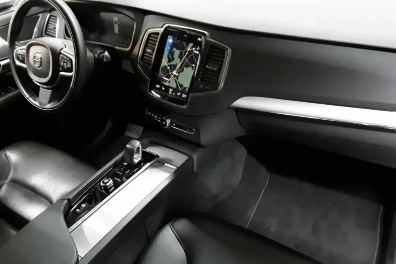 Volvo XC90 din 2021 cu 83.411 km - oferta VOL146900 - foto 6