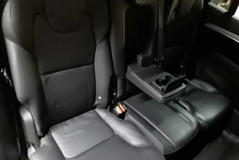 Volvo XC90 din 2021 cu 83.411 km - oferta VOL146900 - foto 7