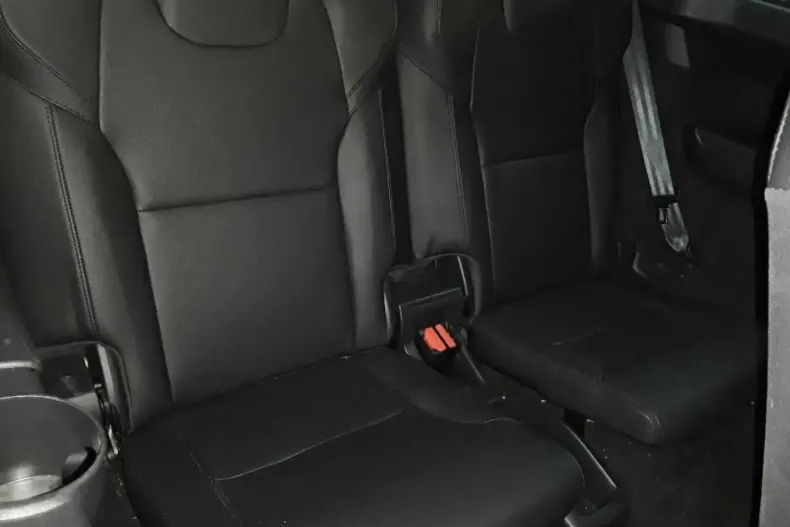 Volvo XC90 din 2021 cu 83.411 km - oferta VOL146900 - foto 8