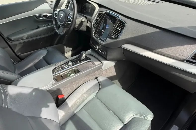 Volvo XC90 din 2020 cu 86.679 km - oferta VOL146901 - foto 8