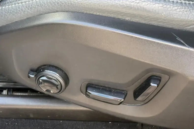 Volvo XC90 din 2020 cu 86.679 km - oferta VOL146901 - foto 9