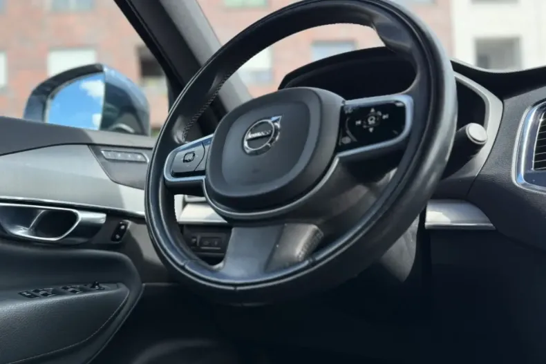 Volvo XC90 din 2020 cu 86.679 km - oferta VOL146901 - foto 12