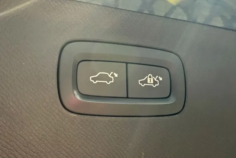 Volvo XC90 din 2020 cu 86.679 km - oferta VOL146901 - foto 20