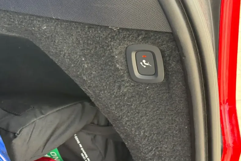 Volvo XC90 din 2020 cu 86.679 km - oferta VOL146901 - foto 22