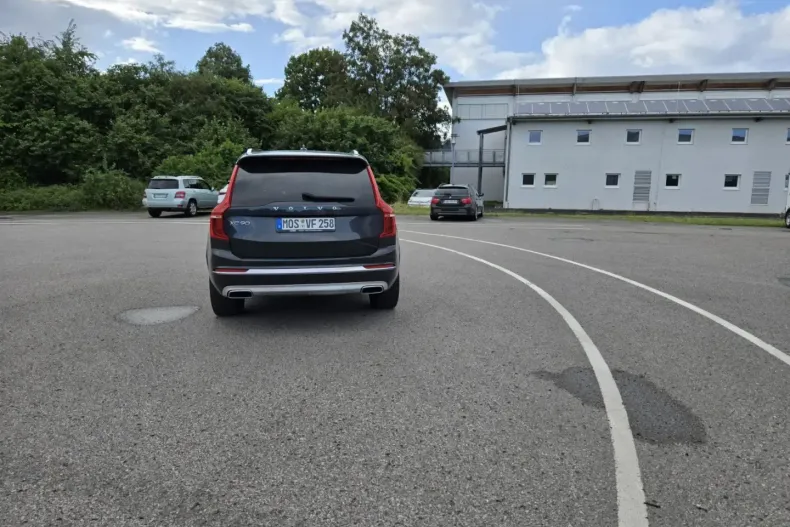 Volvo XC90 din 2020 cu 88.000 km - oferta VOL146904 - foto 3