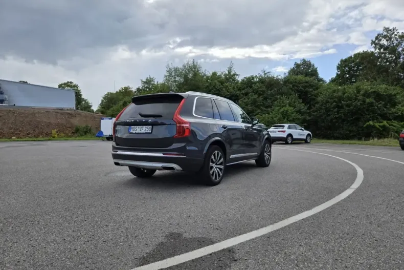 Volvo XC90 din 2020 cu 88.000 km - oferta VOL146904 - foto 4