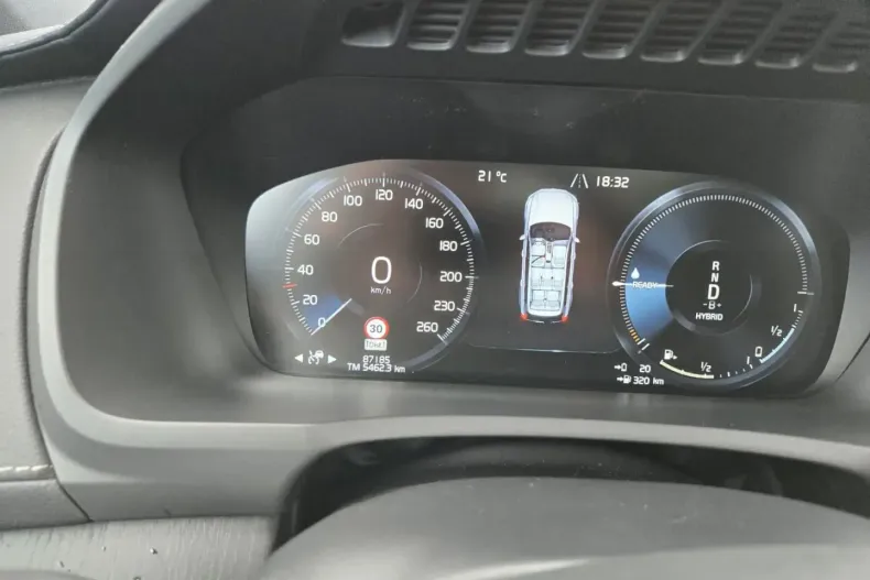 Volvo XC90 din 2020 cu 88.000 km - oferta VOL146904 - foto 9