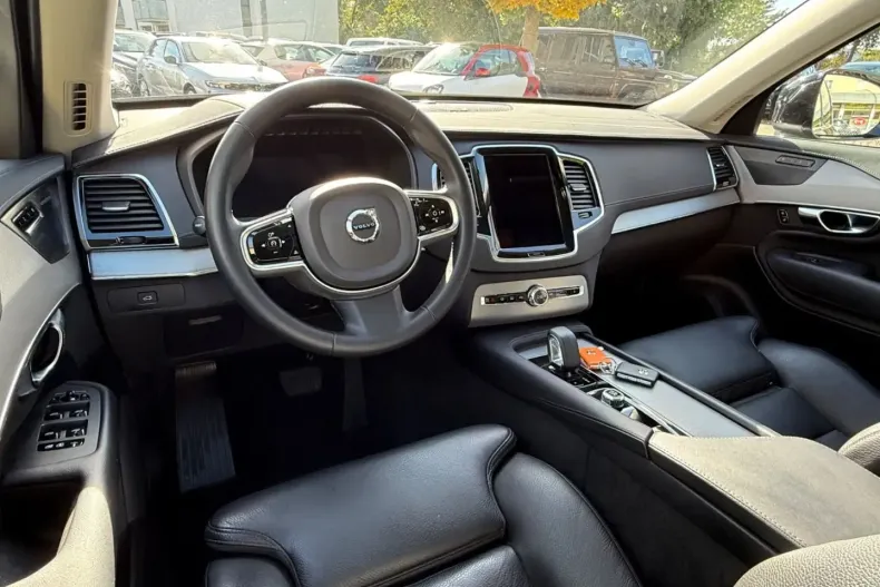 Volvo XC90 din 2023 cu 26.000 km - oferta VOL146906 - foto 10