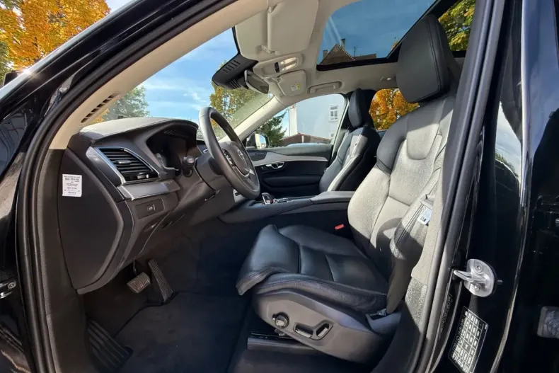 Volvo XC90 din 2023 cu 26.000 km - oferta VOL146906 - foto 13