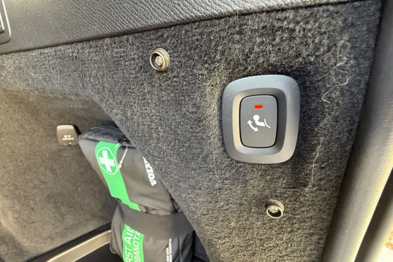 Volvo XC90 din 2023 cu 26.000 km - oferta VOL146906 - foto 23