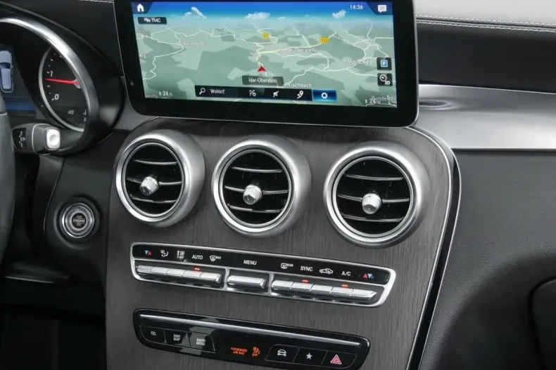 Mercedes-Benz GLC 200 din 2022 cu 46.792 km - oferta MER146908 - foto 7