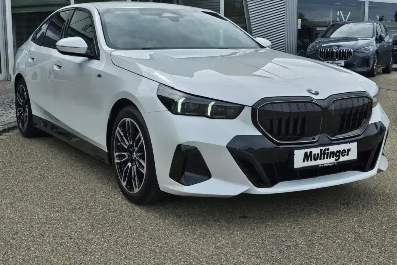 BMW 520 din 2024 cu 18.895 km - oferta BMW146909 - foto 3