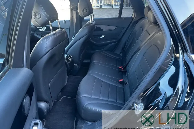 Mercedes-Benz GLC 200 din 2022 cu 63.334 km - oferta MER146912 - foto 8