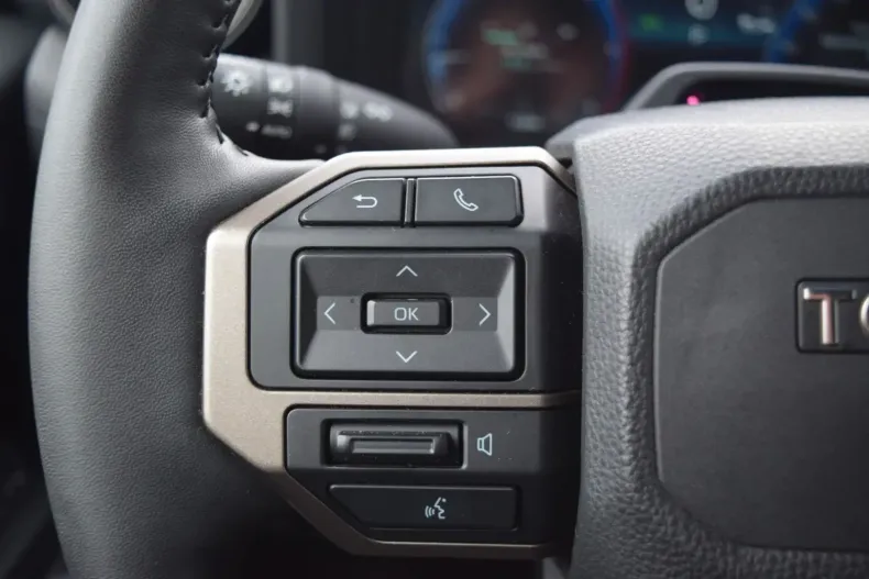 Toyota Land Cruiser din 2024 cu 12.500 km - oferta TOY146914 - foto 15