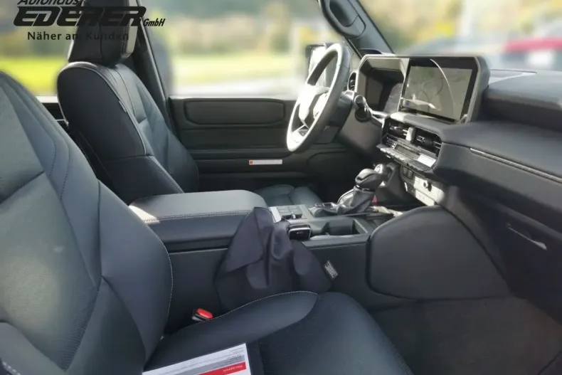 Toyota Land Cruiser din 2024 cu 16.411 km - oferta TOY146915 - foto 13