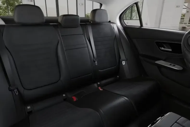 Mercedes-Benz C 300 din 2024 cu 60.440 km - oferta MER146917 - foto 6