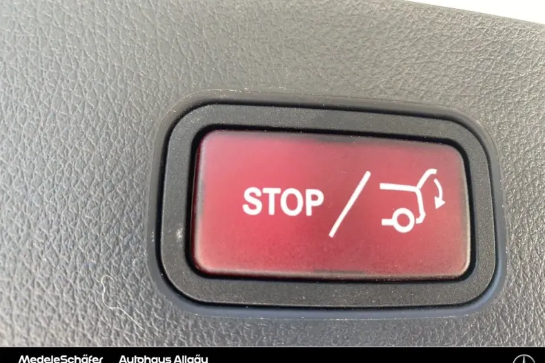 Mercedes-Benz GLC 220 din 2024 cu 20.421 km - oferta MER146918 - foto 11