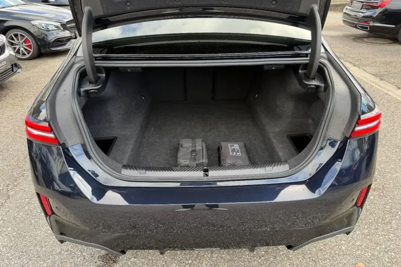 BMW 520 din 2024 cu 34.800 km - oferta BMW146919 - foto 18