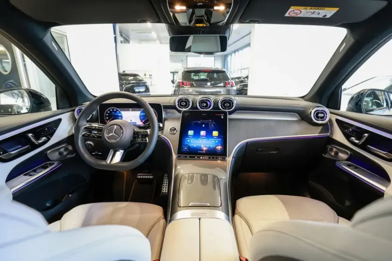 Mercedes-Benz GLC 200 din 2024 cu 3.336 km - oferta MER146920 - foto 6