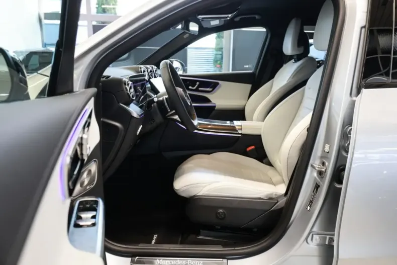 Mercedes-Benz GLC 200 din 2024 cu 3.336 km - oferta MER146920 - foto 8