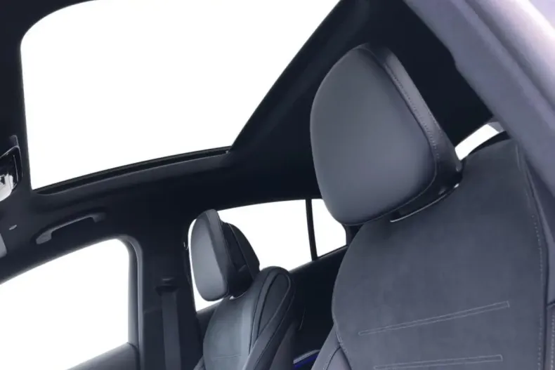 Mercedes-Benz GLC 220 din 2025 cu 13.406 km - oferta MER146921 - foto 13