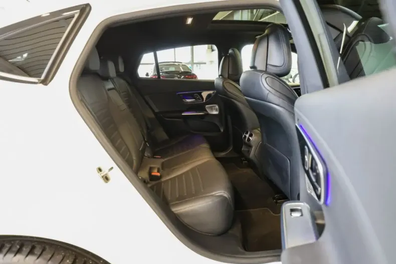 Mercedes-Benz GLC 300 din 2023 cu 39.903 km - oferta MER146923 - foto 4