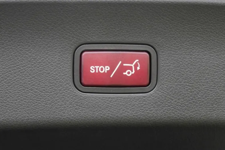 Mercedes-Benz GLC 300 din 2024 cu 6.420 km - oferta MER146924 - foto 19