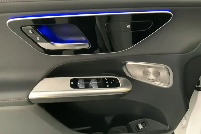 Mercedes-Benz GLC 200 din 2024 cu 19.559 km - oferta MER146927 - foto 11