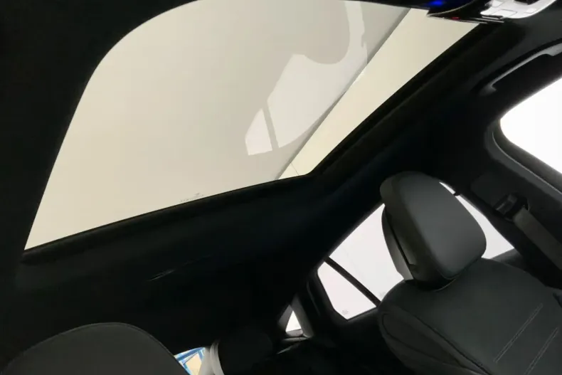 Mercedes-Benz GLC 200 din 2024 cu 19.559 km - oferta MER146927 - foto 14