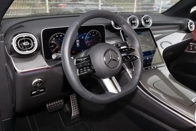 Mercedes-Benz GLC 200 din 2024 cu 9.040 km - oferta MER146931 - foto 4