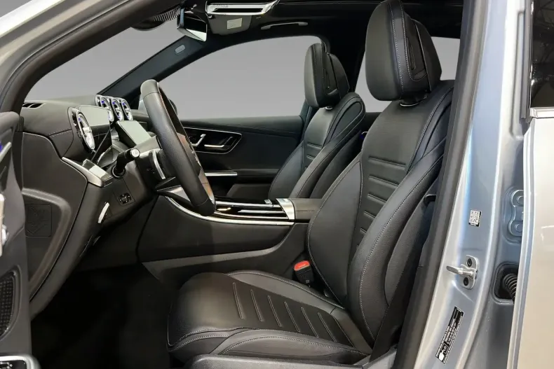 Mercedes-Benz GLC 200 din 2024 cu 16.674 km - oferta MER146933 - foto 8
