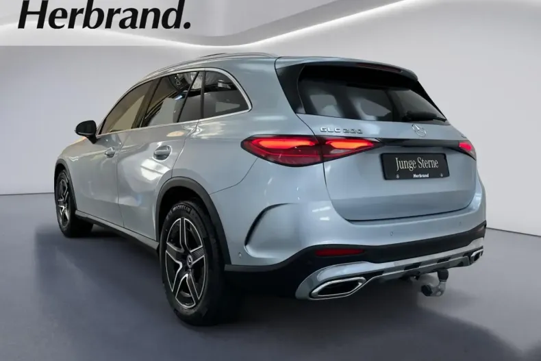 Mercedes-Benz GLC 200 din 2024 cu 24.816 km - oferta MER146937 - foto 4