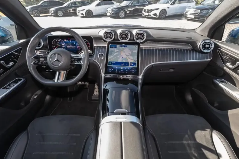 Mercedes-Benz GLC 200 din 2024 cu 13.007 km - oferta MER146938 - foto 9