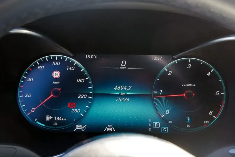 Mercedes-Benz GLC 400 din 2021 cu 75.234 km - oferta MER146939 - foto 20