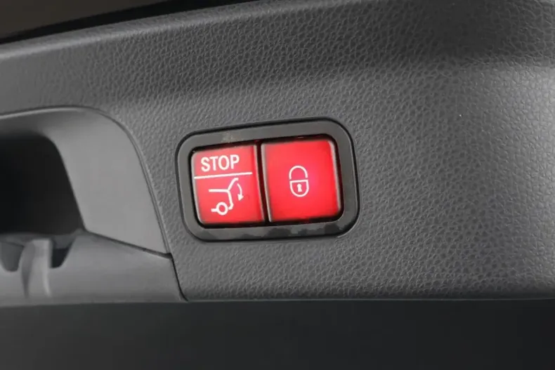 Mercedes-Benz GLC 43 AMG din 2022 cu 47.100 km - oferta MER146942 - foto 21