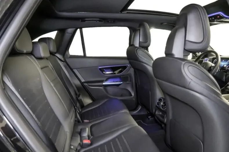 Mercedes-Benz GLC 200 din 2024 cu 27.305 km - oferta MER146946 - foto 5